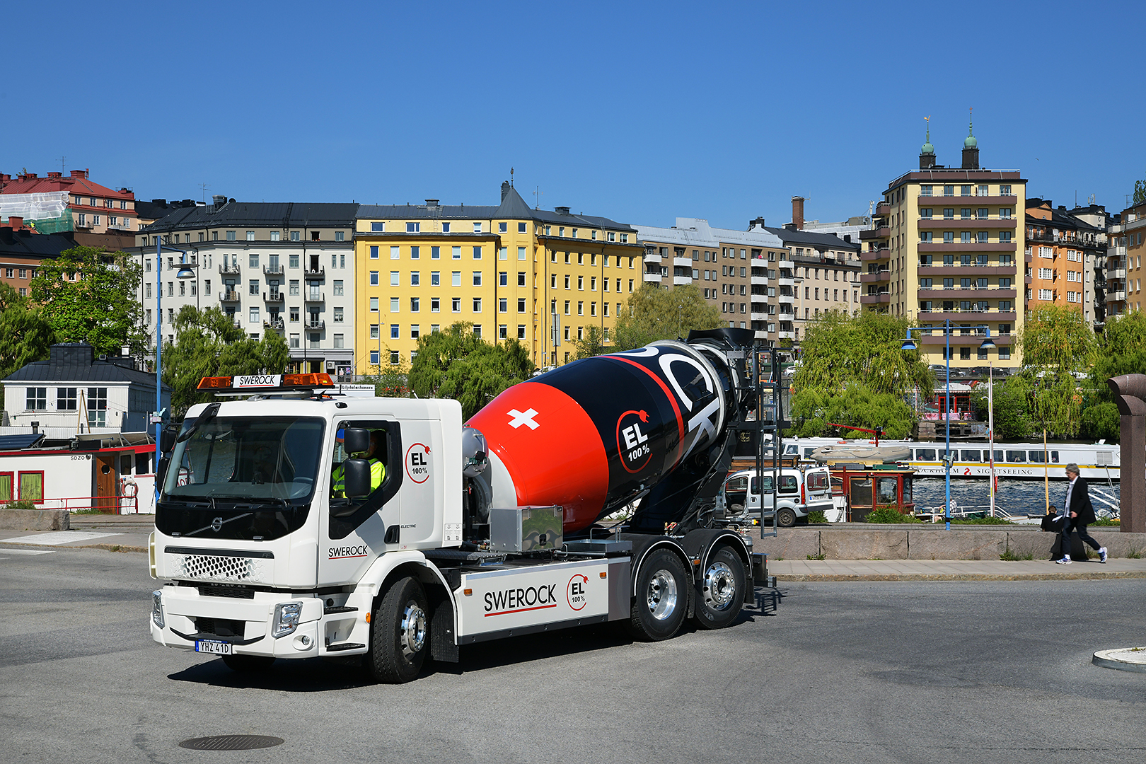 Volvo Elbetongbilar Västberga, Swerock Fotograf Petr Steen